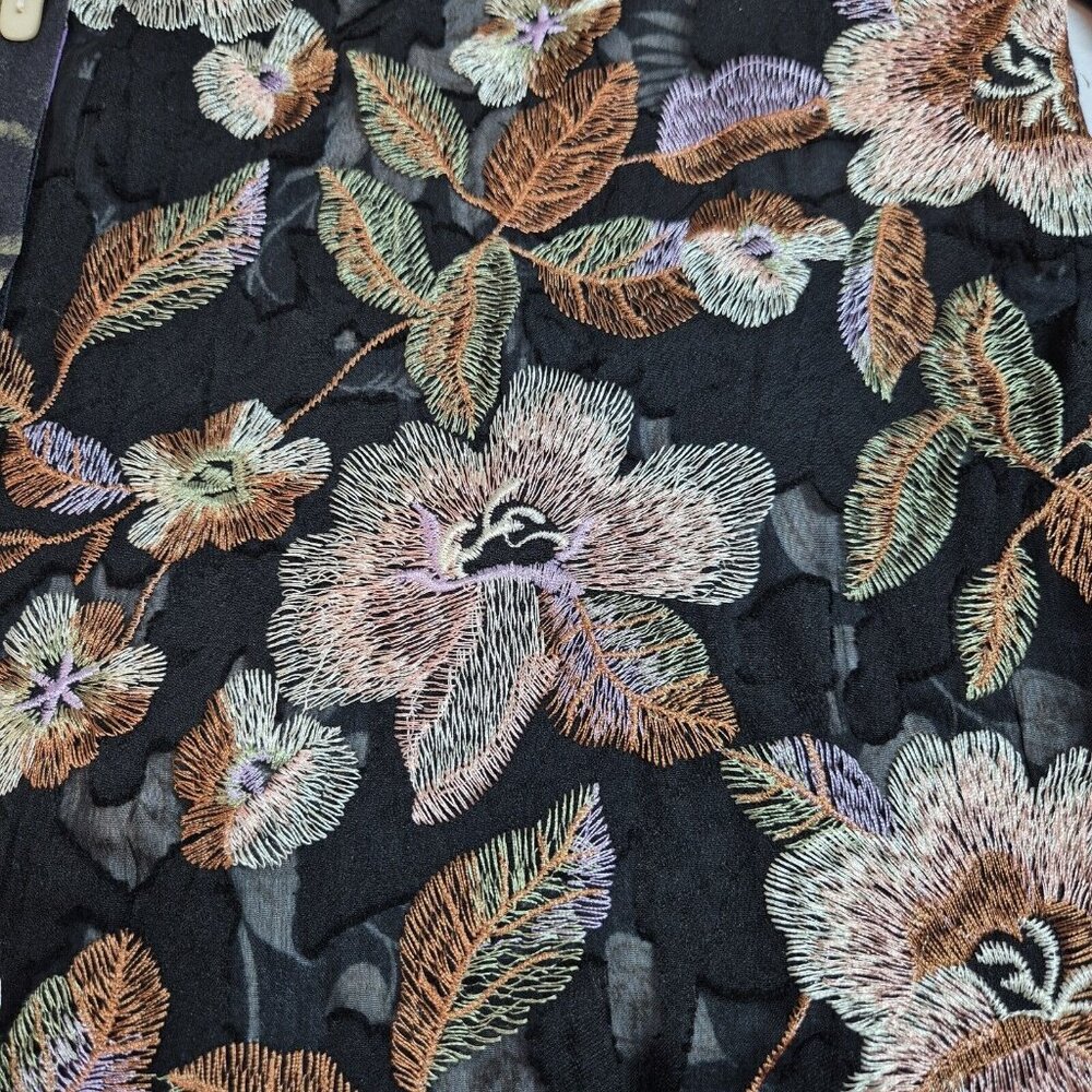 John Mark Women's Blouse Size M Embroidered Floral Black Tunic Top  Shirt (29) - Picture 15 of 16